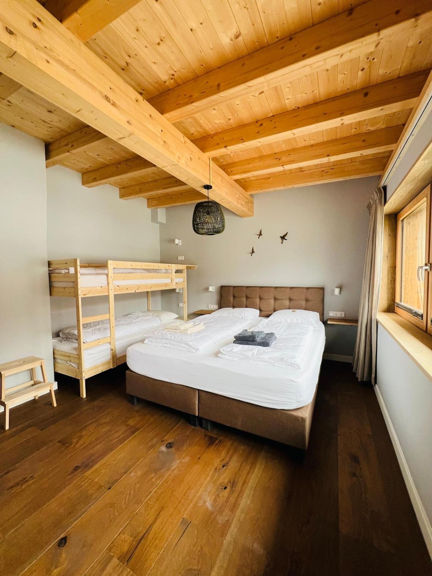 Chic Lodge-Apartments Ehrwald Esterno foto