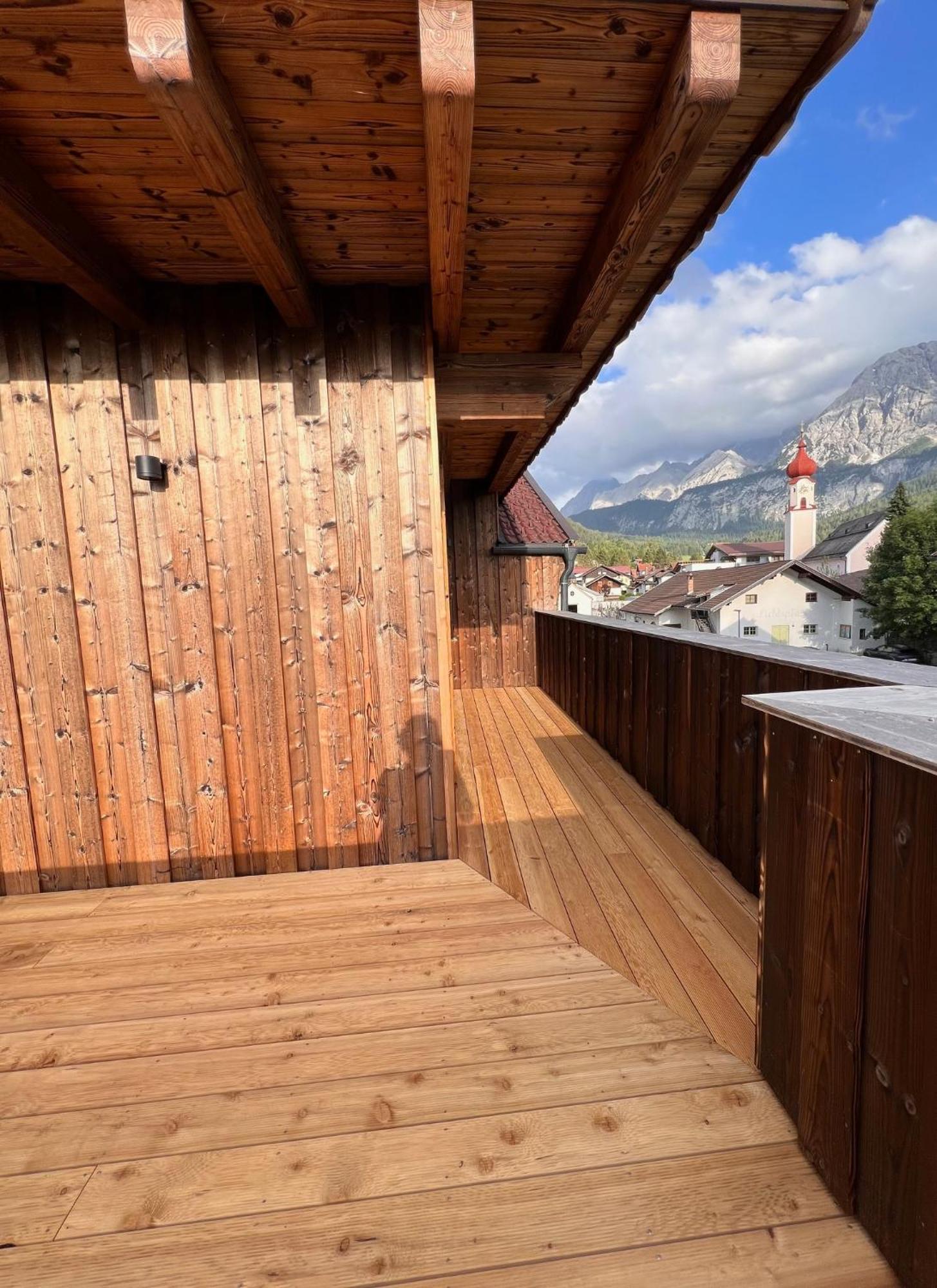 Chic Lodge-Apartments Ehrwald Esterno foto